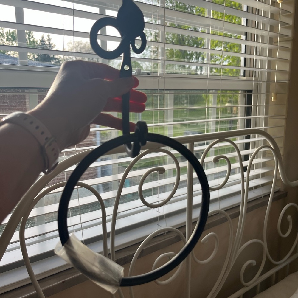 Black Metal Decorative Wall Hook
